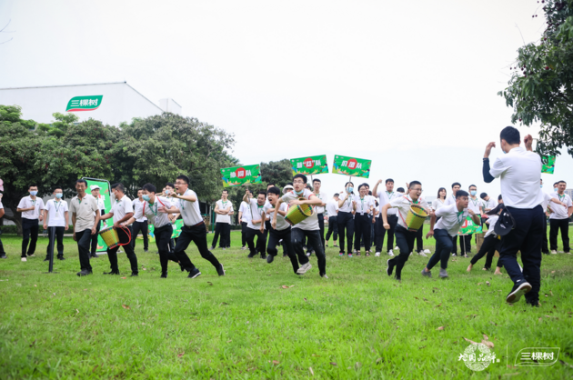 1595489957219152Vror.png blob.png